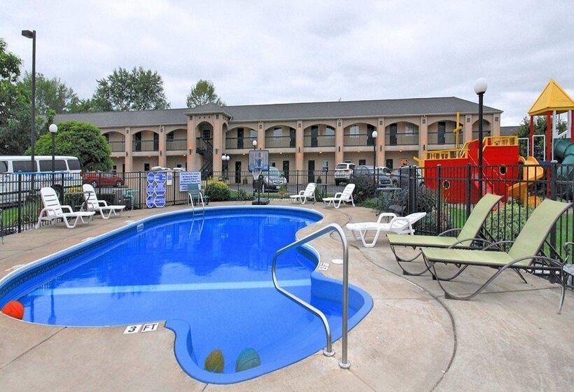 ２ダブルベッドのスタンダードルーム, Econo Lodge At The Falls North