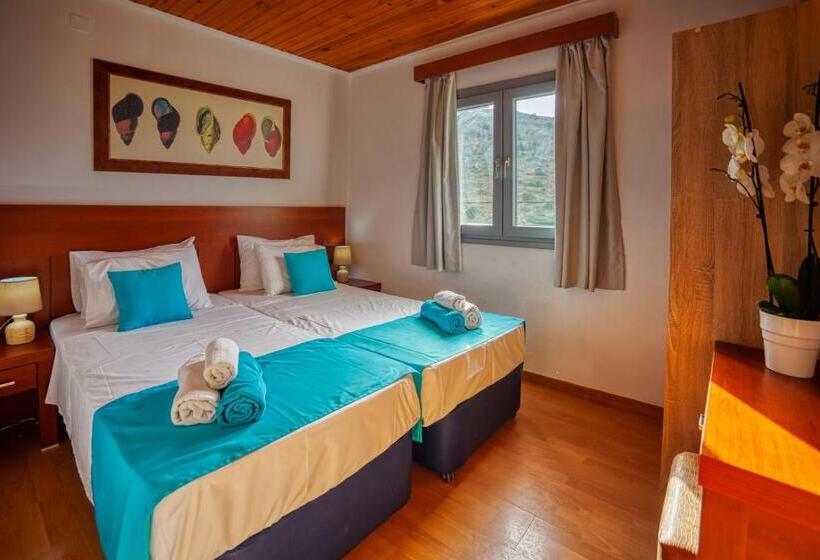 패밀리 아파트, Elounda Water Park Residence