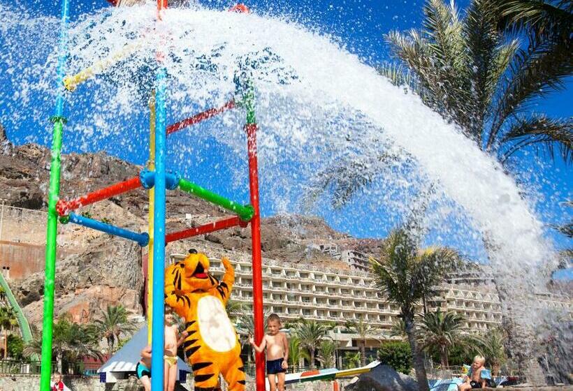 Семейный Номер, Livvo Valle Taurito & Aquapark