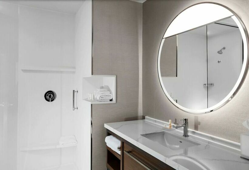 Номер Стандарт 2 Двуспальные Кровати, Courtyard By Marriott Thomasville Downtown
