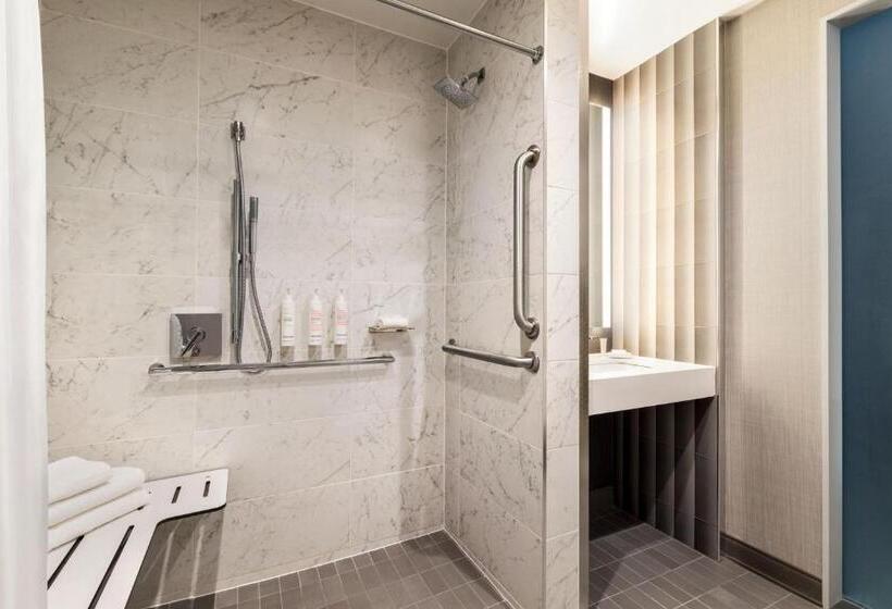 장애인을 위한 스탠다드 룸, Marriott New York Jfk Airport