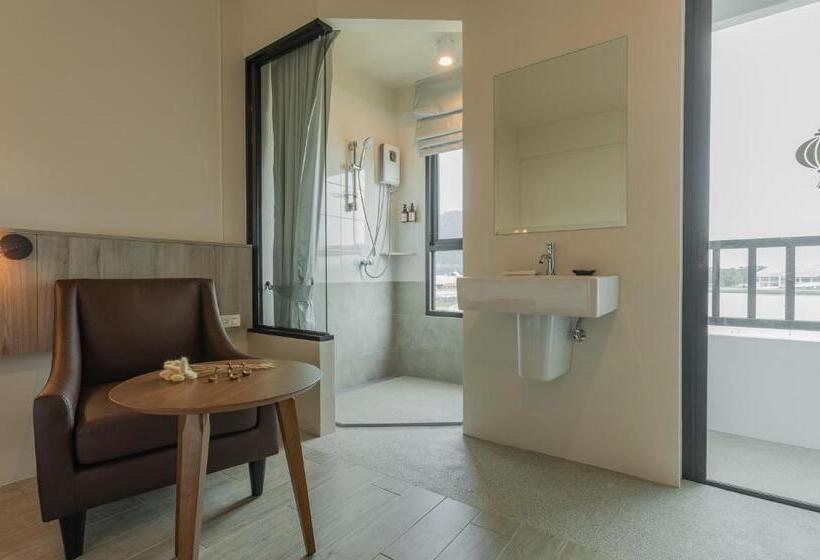 스탠다드 룸 킹사이즈 침대, Ang Pao Hotel Phuket