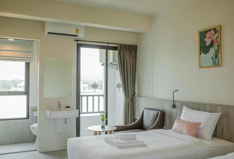 디럭스 룸, Ang Pao Hotel Phuket