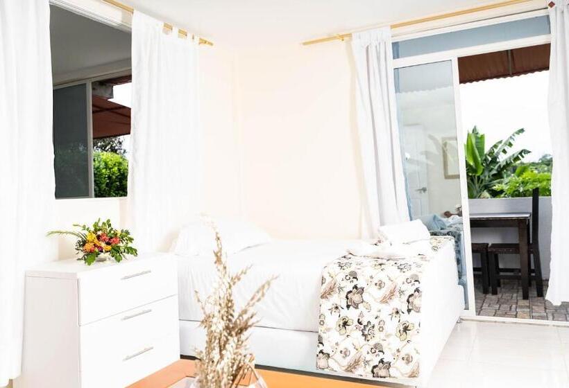 디럭스 4인 룸, Finca Hotel La Quinta De Torrione