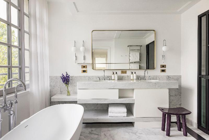 带大床的套房, Kimpton St Honoré Paris, an Ihg Hotel
