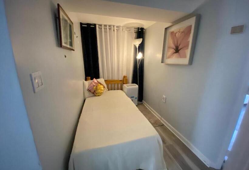 Дом 1 Спальня, Nice 2bedroom Apt With Patio Included To Enjoy