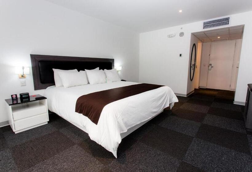 Номер Стандарт, Costa Del Sol Wyndham Tumbes