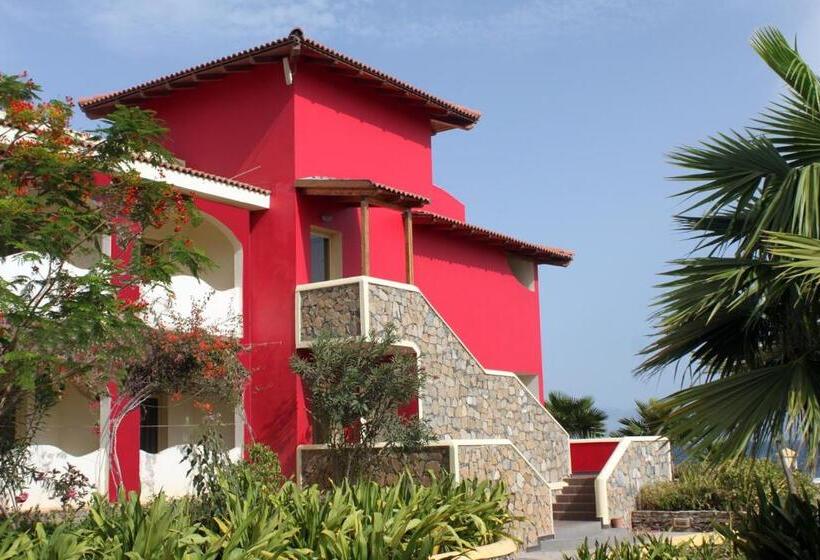 اتاق سوپریور, Santantao Art Resort