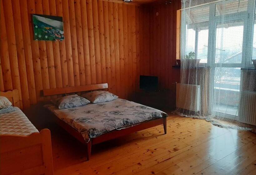 Трехместный Номер Классика, у мирослави