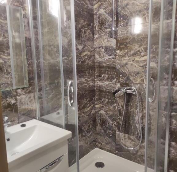 Номер Deluxe, у мирослави