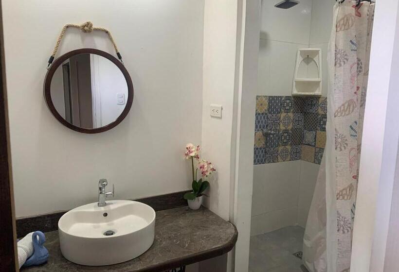 Семейный Номер, Sarah S Place San Andres