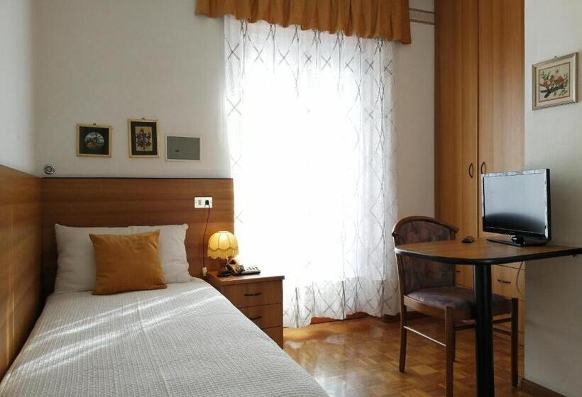 Номер Стандарт Индивидуальный, Albergo Stella Alpina