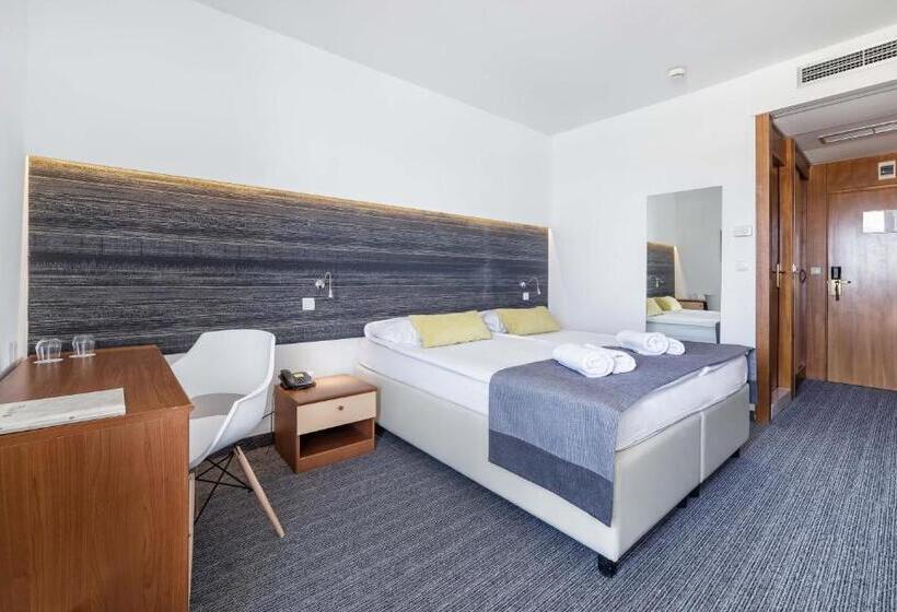Standard Room with Balcony Side Sea View, Punta