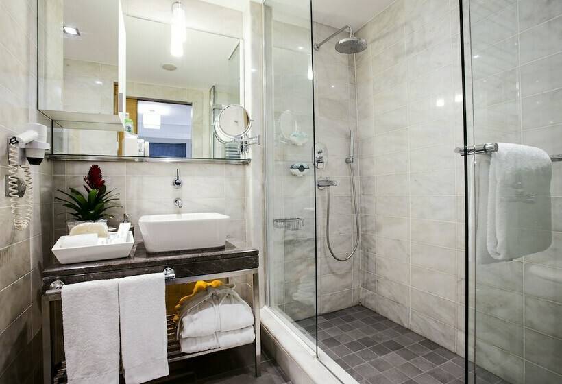 スーペリアースイート, Housez Suites And Apartments   Special Class