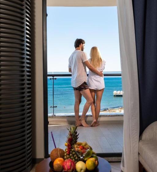 Номер Стандарт Боковой Вид на Море, Seaden Quality Resort & Spa Ultra All Inclusive