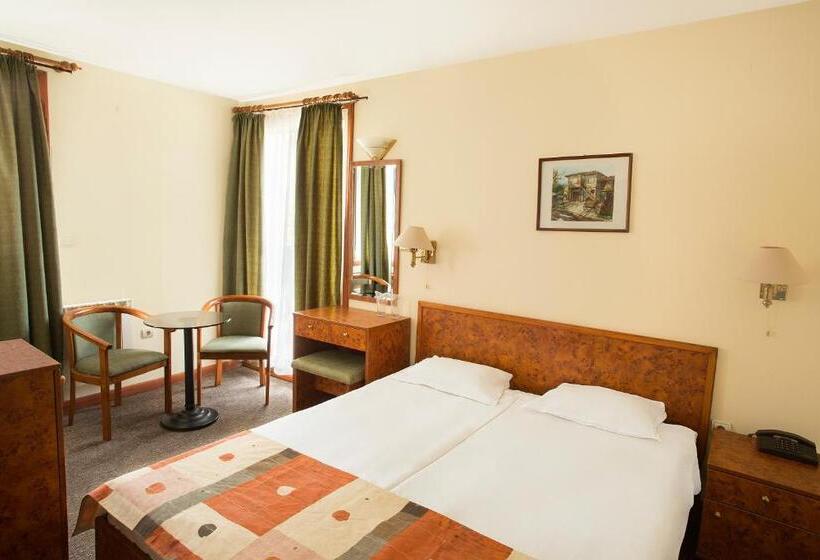 Номер Стандарт, Victoria Hotel Borovets   Free Parking