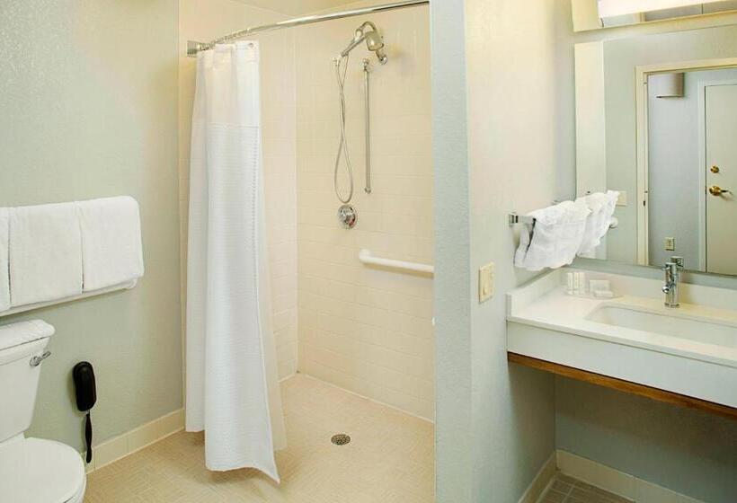 身障者適用キングサイズベッドルーム, Courtyard By Marriott West Palm Beach Airport