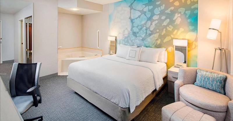 キングサイズベッドのスタンダードルーム, Courtyard By Marriott West Palm Beach Airport