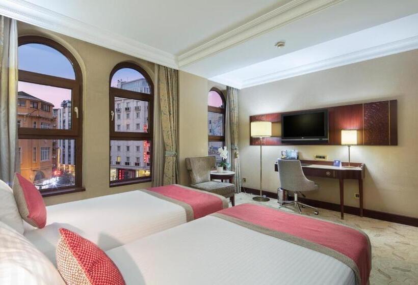 キングサイズベッドのクラブルーム, Crowne Plaza Istanbul   Old City, An Ihg