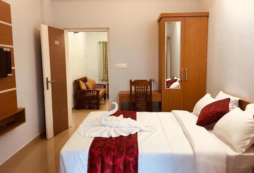 Апартаменты 2 Спальни, T Homes Thekkady
