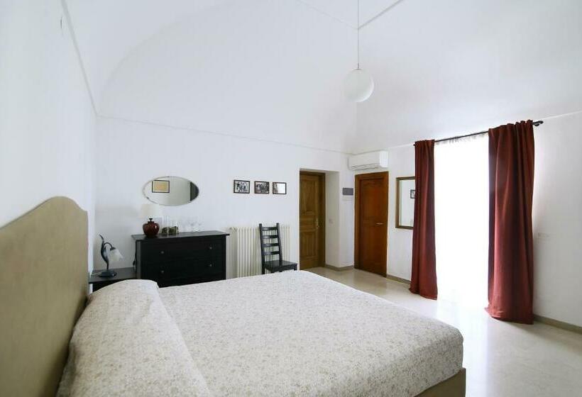 Quarto Estandar Vista Mar com Sacada, Casa Maria Grazia