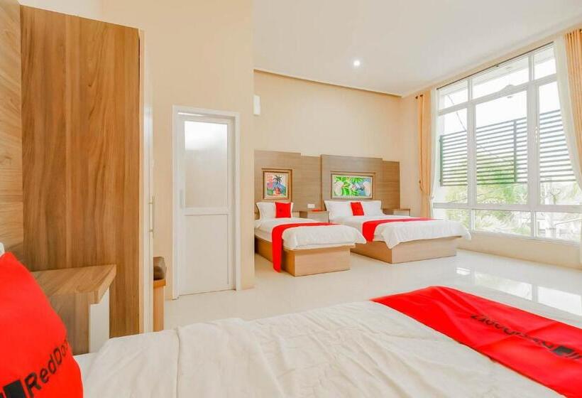 Семейный Номер, Reddoorz Resort Premium @ Sangkan Hurip Kuningan