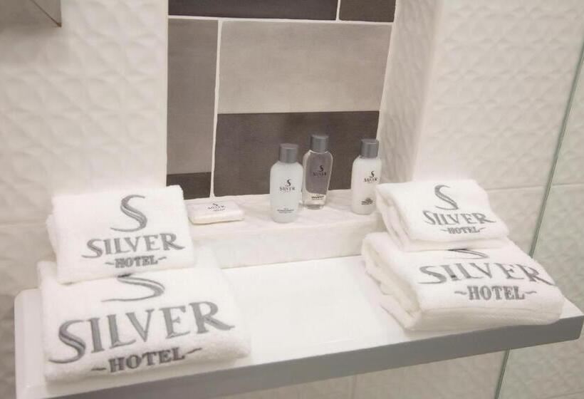스위트, Silver Guarne