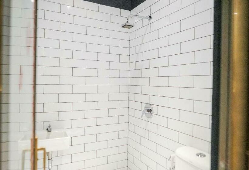 Номер Superior, Sans Hotel Roxy Jakarta