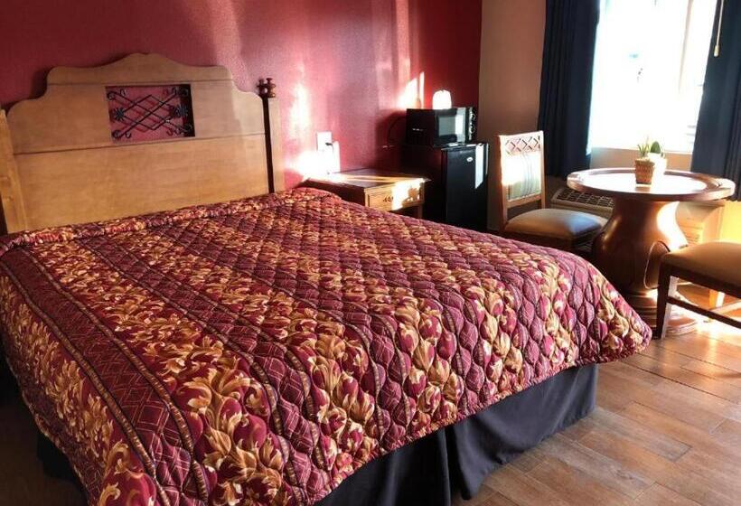 Номер Стандарт, The Fly Inn Motel