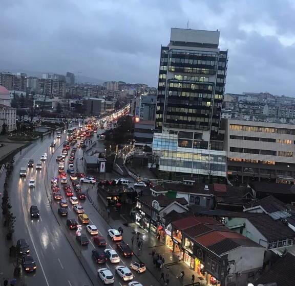 バルコニー付きスタンダードルーム, New Prishtina Luxury Rooms