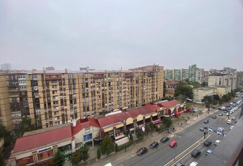 バルコニー付きスタンダードルーム, New Prishtina Luxury Rooms