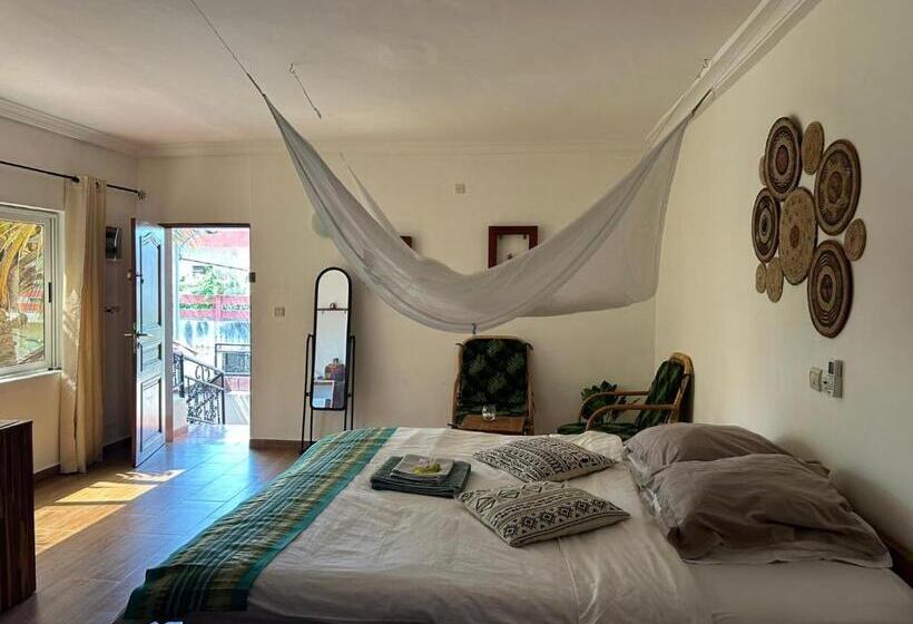 اتاق سوپریور, L'oasis Guesthouse
