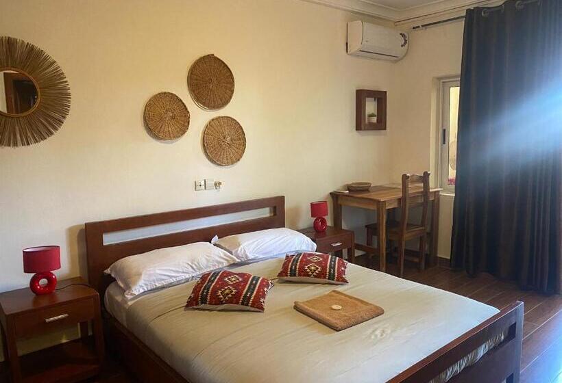 اتاق استاندارد اینتریور, L'oasis Guesthouse