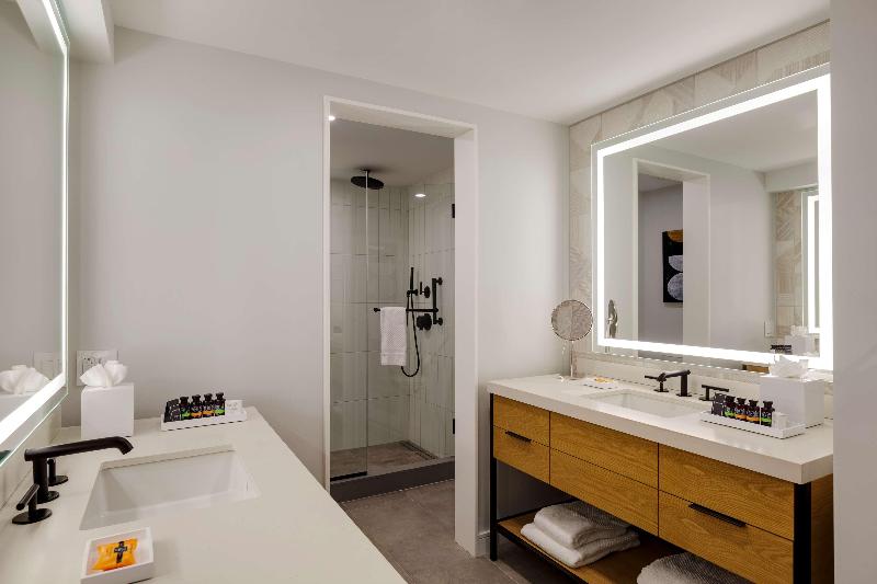 Suíte Cama King, Canopy By Hilton Portland Waterfront