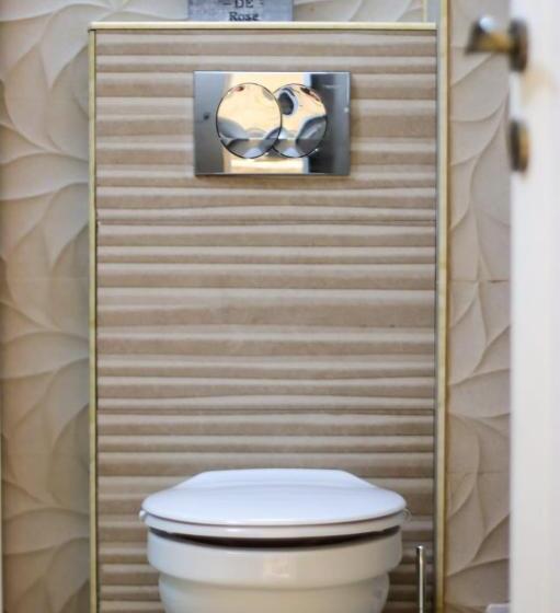 اتاق لوکس, Caprice Deluxe Accomodation