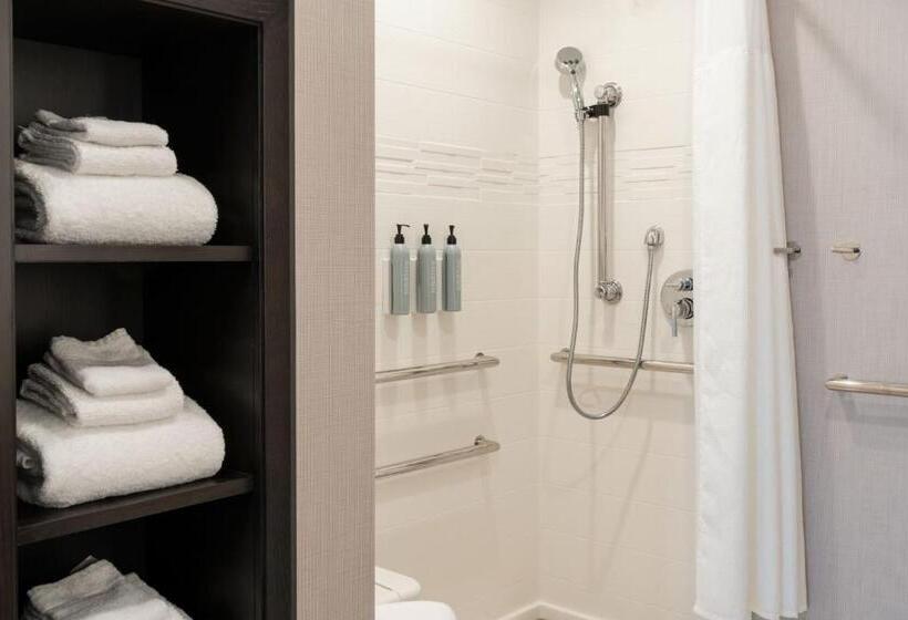 스탠다드 스튜디오 킹침대, Residence Inn By Marriott Wilkesbarre Arena