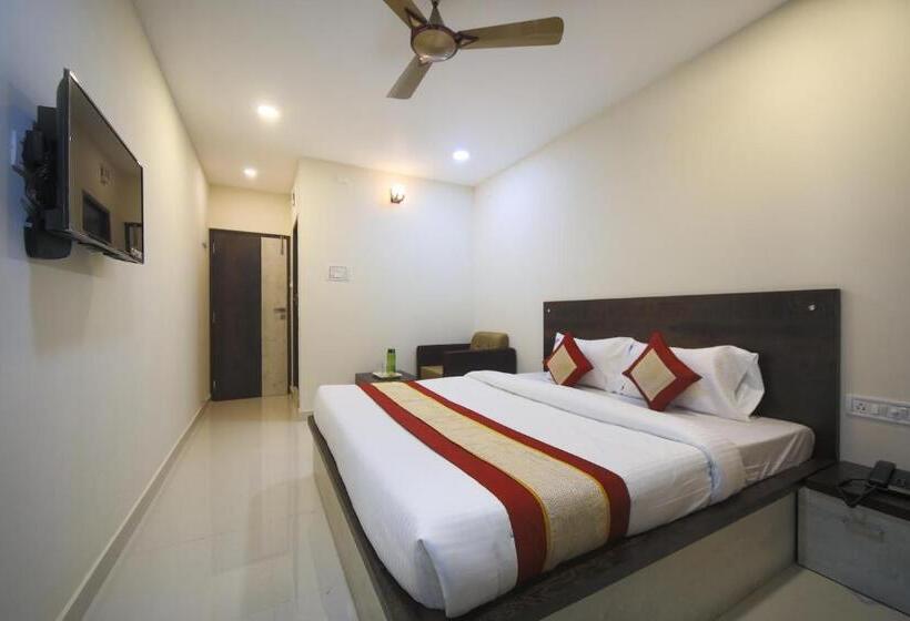 Номер Deluxe, Balaji Residency