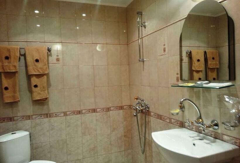اتاق پنت هاوس, Family Hotel Silvestar