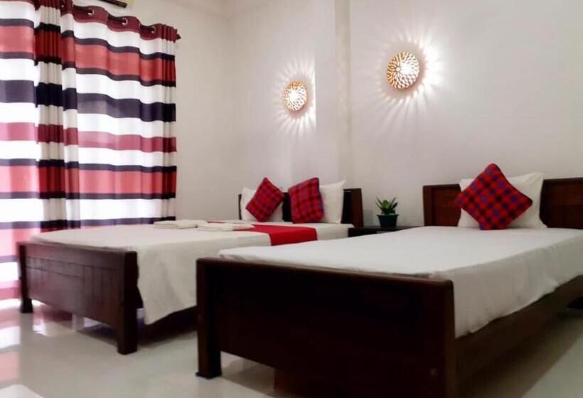اتاق لوکس, Jasmine White House Restaurant & Spa