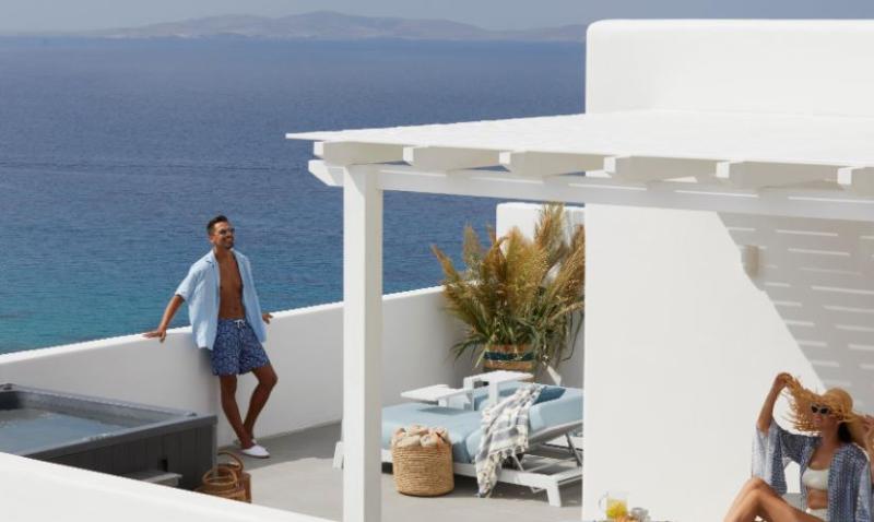 سوییت جونیور با چشم‌انداز دریا, Epic Blue Mykonos