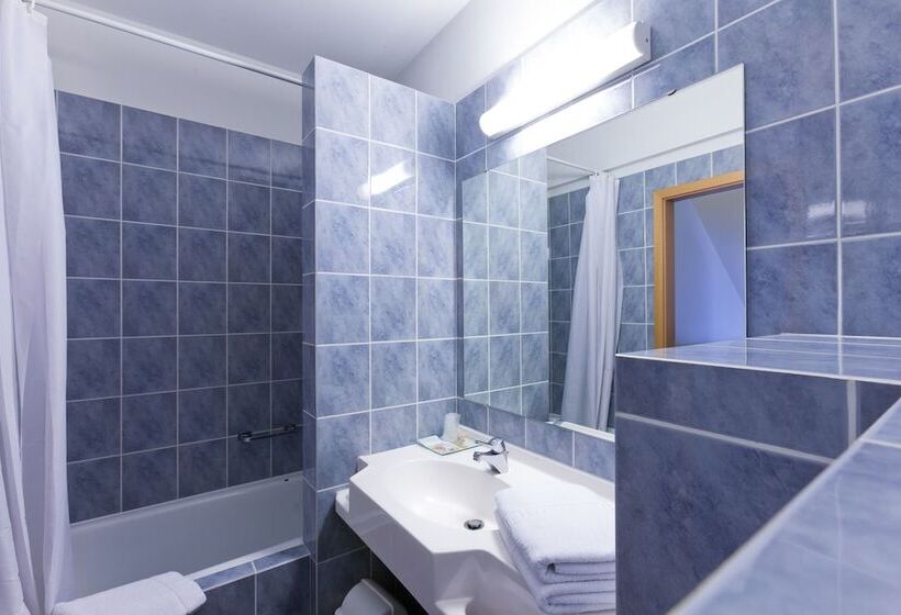 Люкс Повышенной Комфортности, Aparthotel Le Manoir Du Capitaine