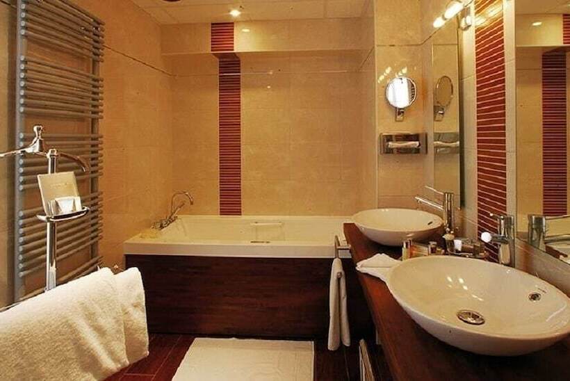 Люкс Superior, Clos La Boetie & Spa