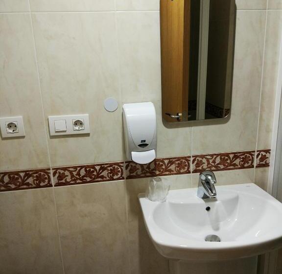חדר סטנדרט לשלושה, Toctoc Rooms