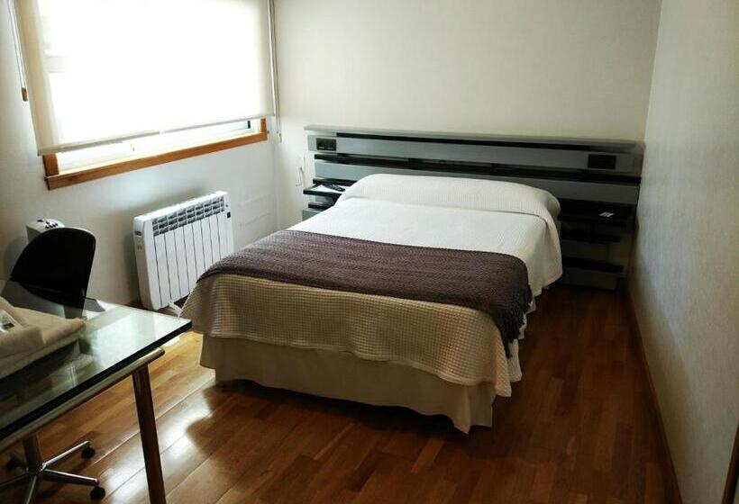 חדר סטנדרט לשלושה, Toctoc Rooms