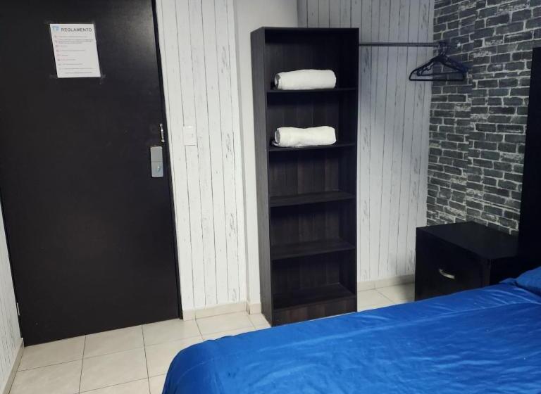 Quarto Economy, El Hostalito Metepec