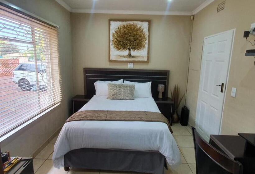 Номер Стандарт, Sm Africa Guest House