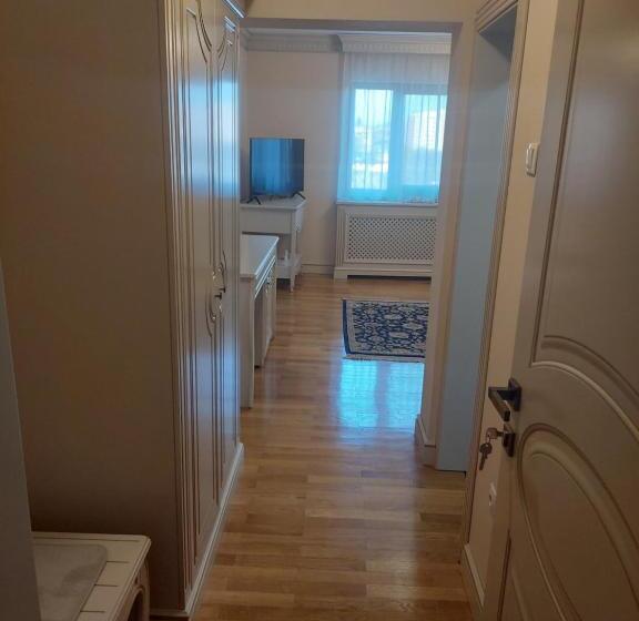 Апартаменты 1 Спальня с Балконом, Sky Park Home