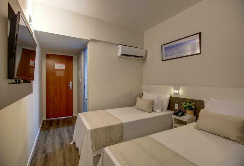 Quarto Estandar, Go Inn Caratinga  Mg