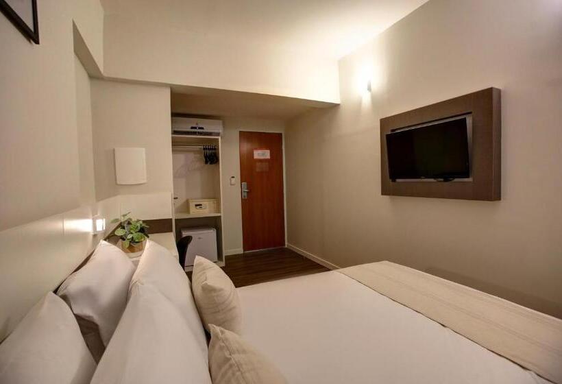 Quarto Estandar para Deficientes Físicos, Go Inn Caratinga  Mg