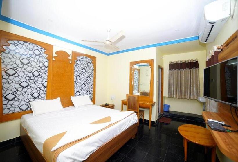 Номер Deluxe, Aswini Grand Lodge